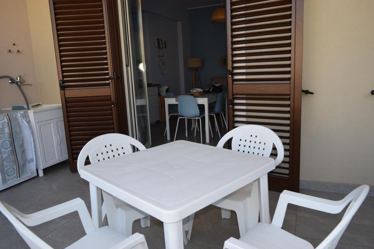 Casa Vacanze Lombardo Santa Teresa Di Riva Exteriör bild