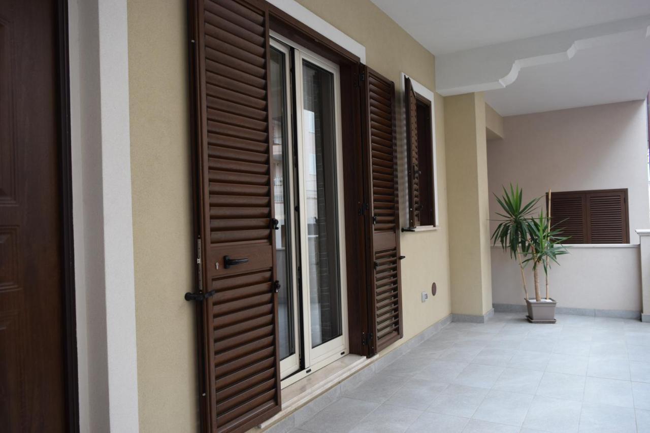 Casa Vacanze Lombardo Santa Teresa Di Riva Exteriör bild