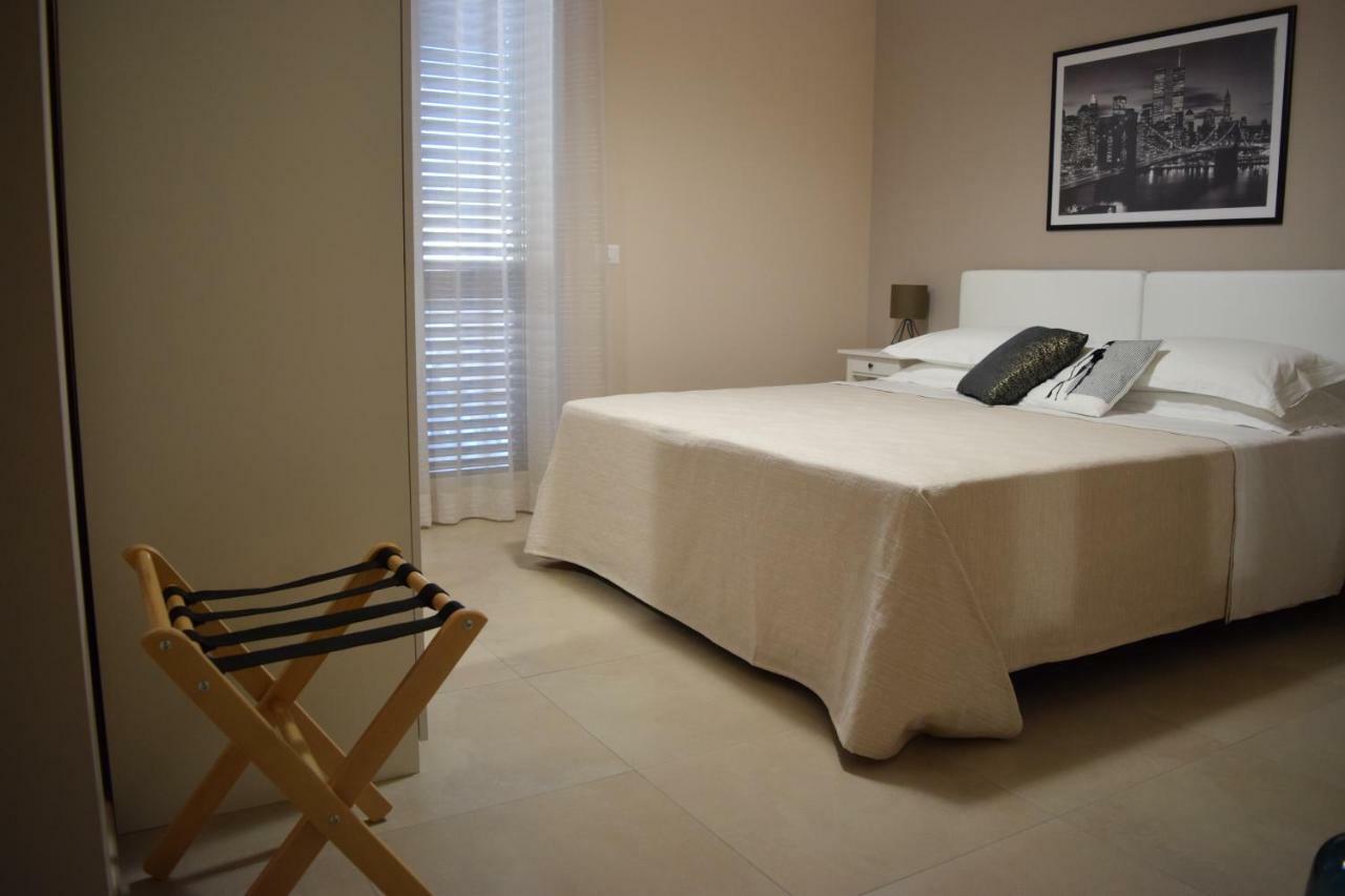 Casa Vacanze Lombardo Santa Teresa Di Riva Exteriör bild